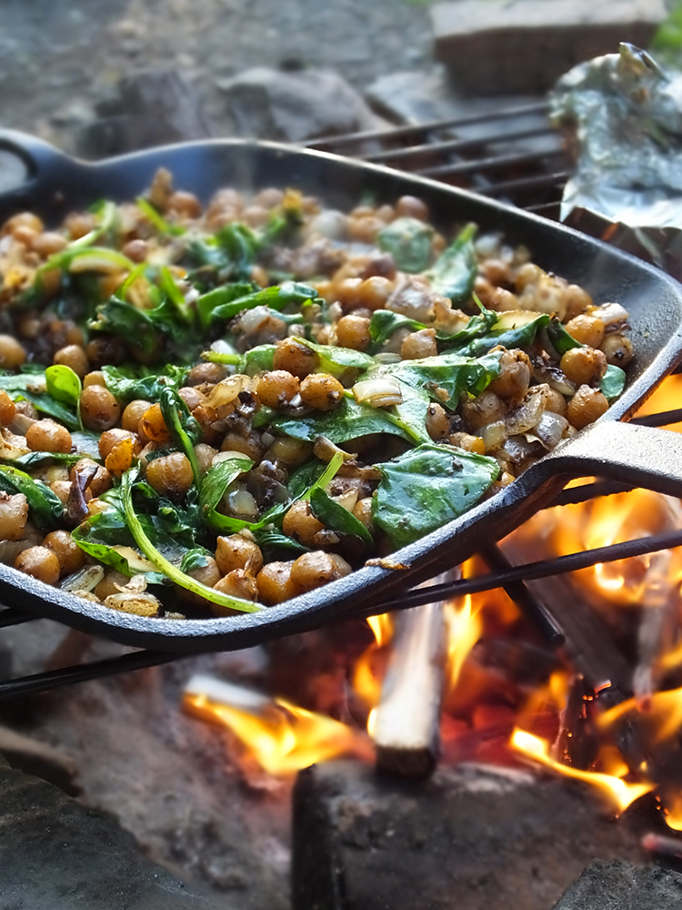 Backpacking food: Hummus and campfire corn recipes