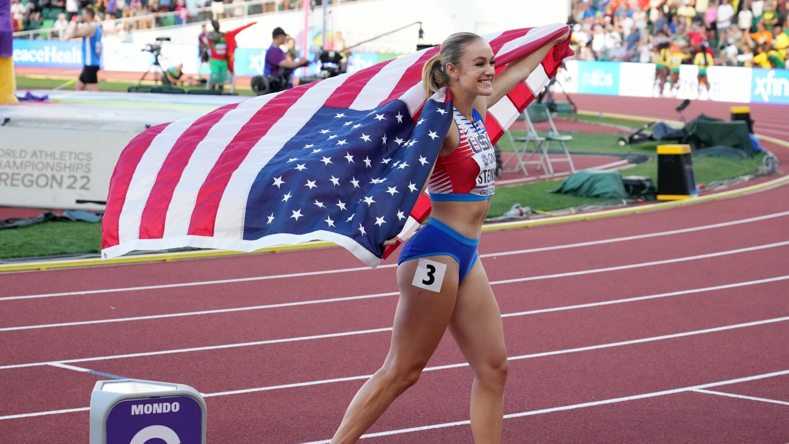 Abby Steiner helps USA win gold in 4x400 meters relay
