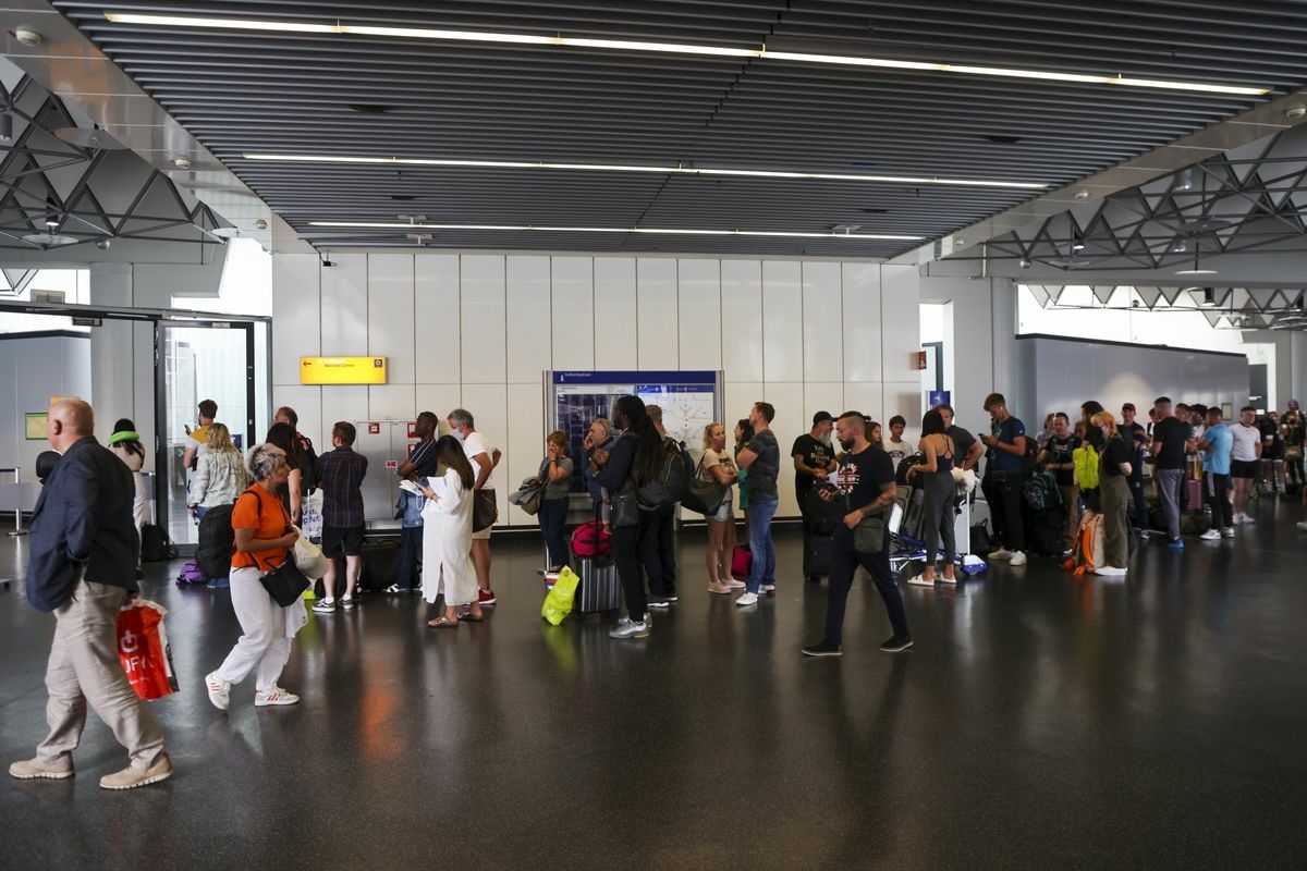European airport, air travel chaos stems from shortage of 1.2 million workers
