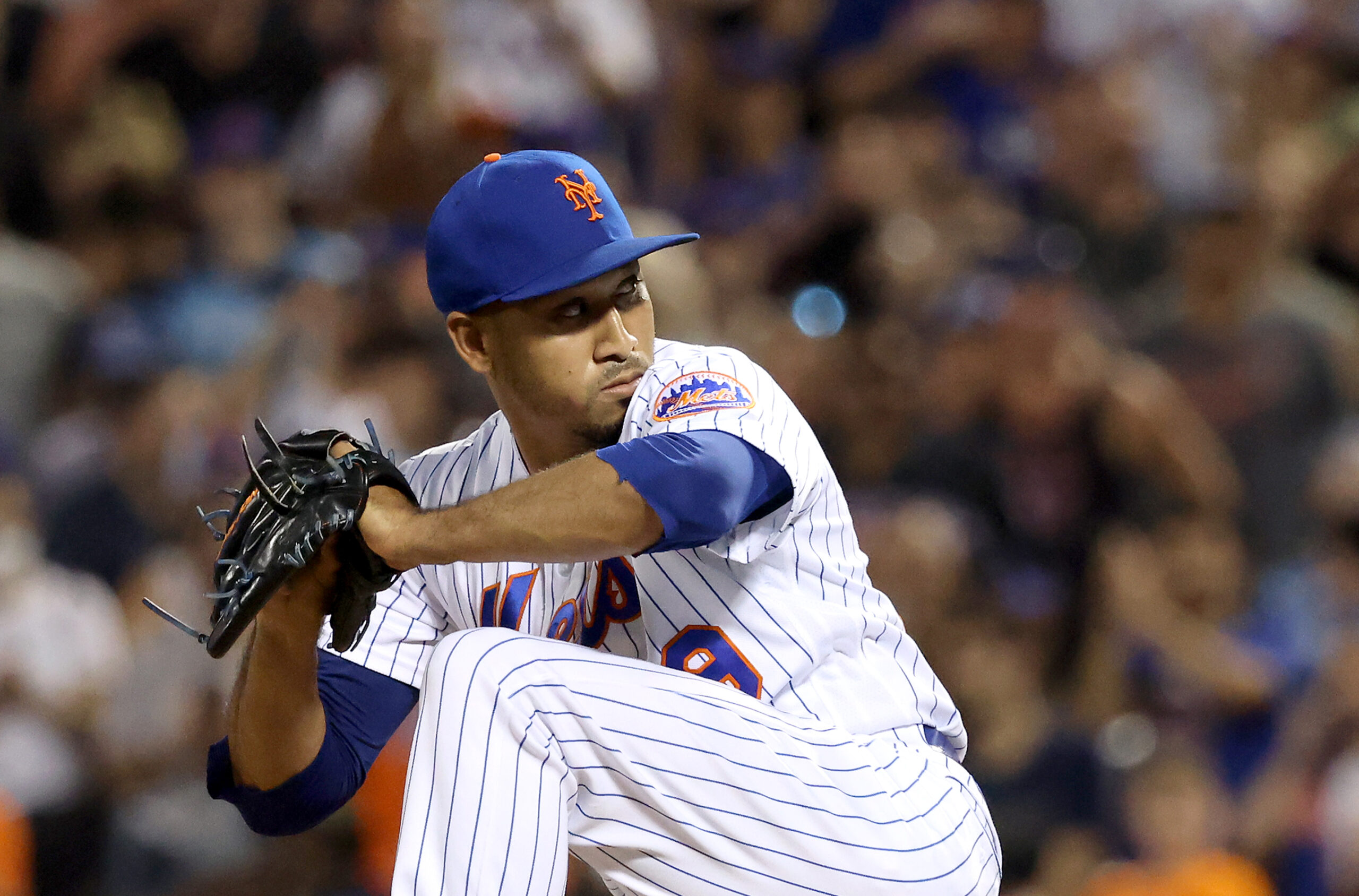 Mets' Edwin Diaz needed no music in a dominant two-inning save