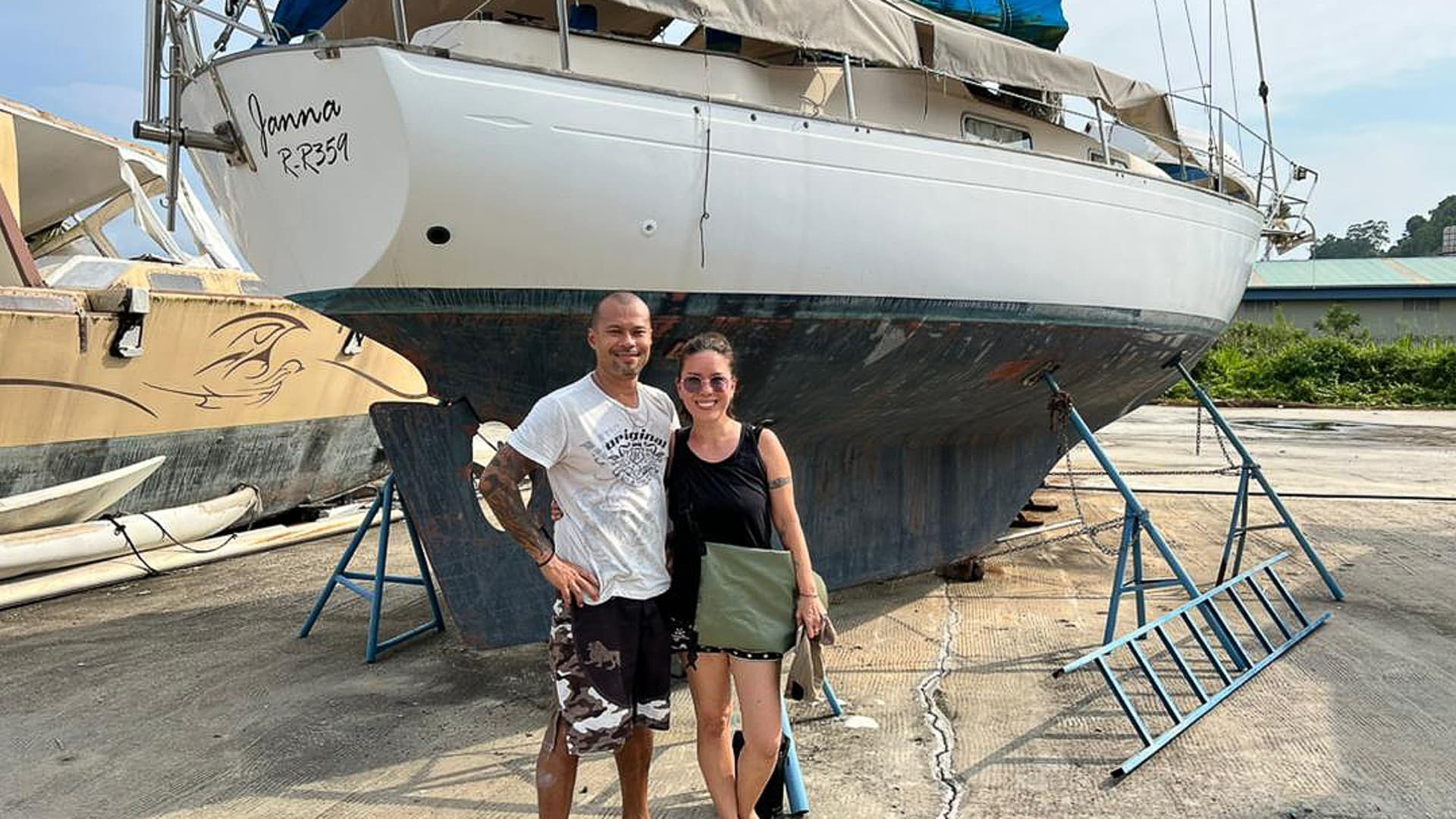 'We're not rich:' couple share one cash tip that allows them to travel full-time - on land and at sea